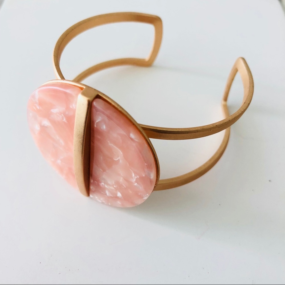 PINK ACRYLIC BRACELET ROSE GOLD - Picture 2 of 5